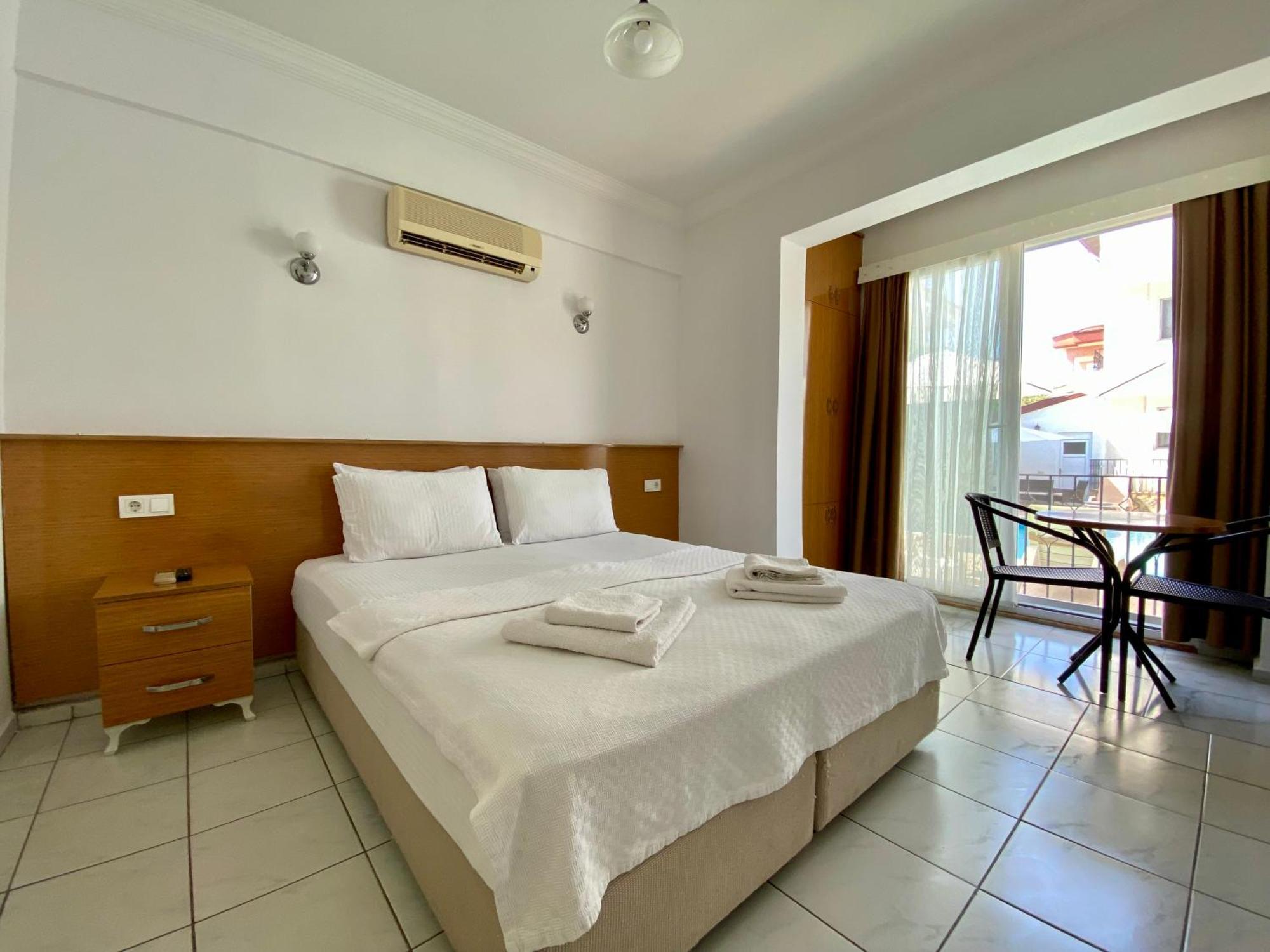 Cam Hotel Фетхие Экстерьер фото