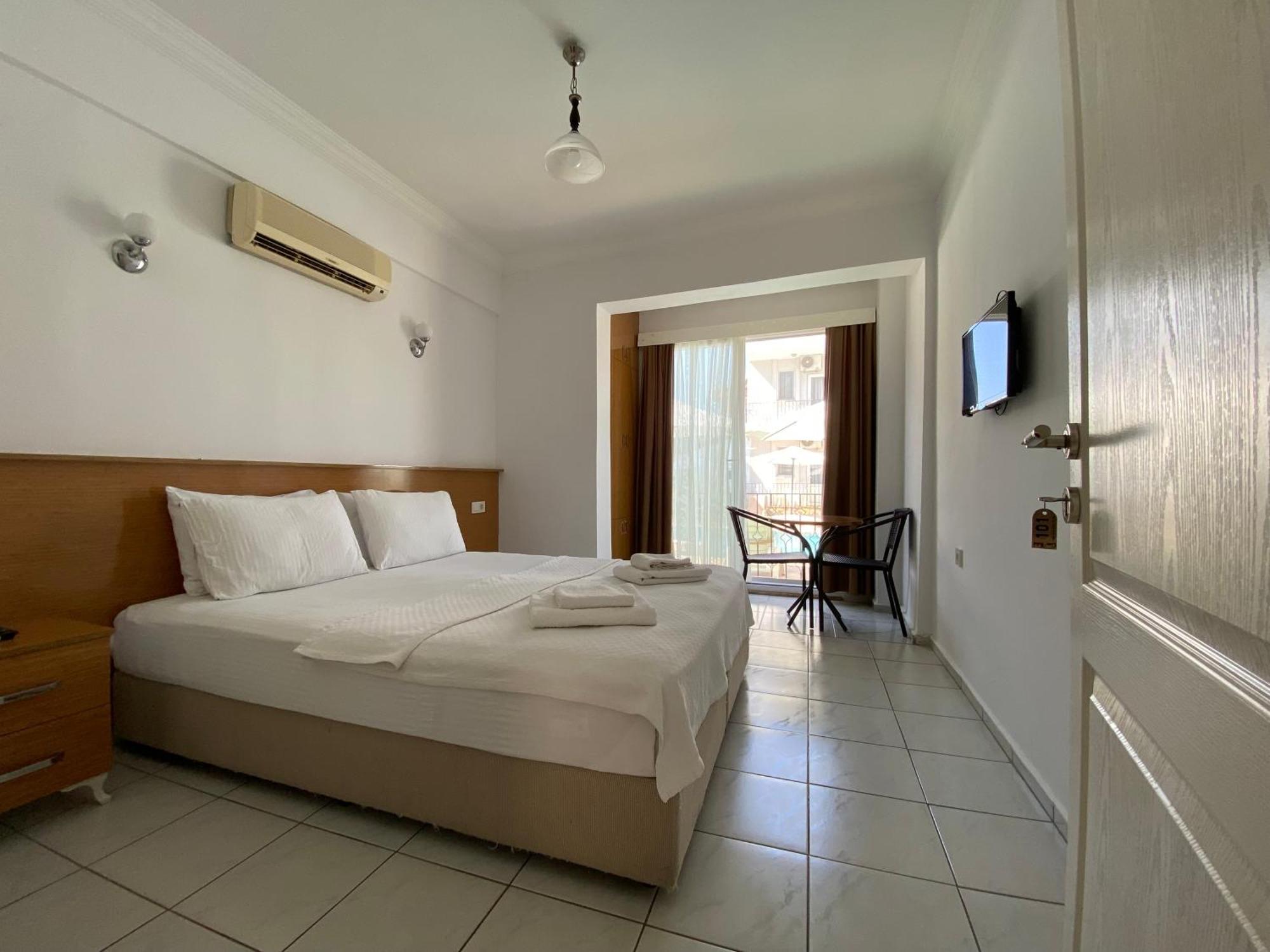 Cam Hotel Фетхие Экстерьер фото