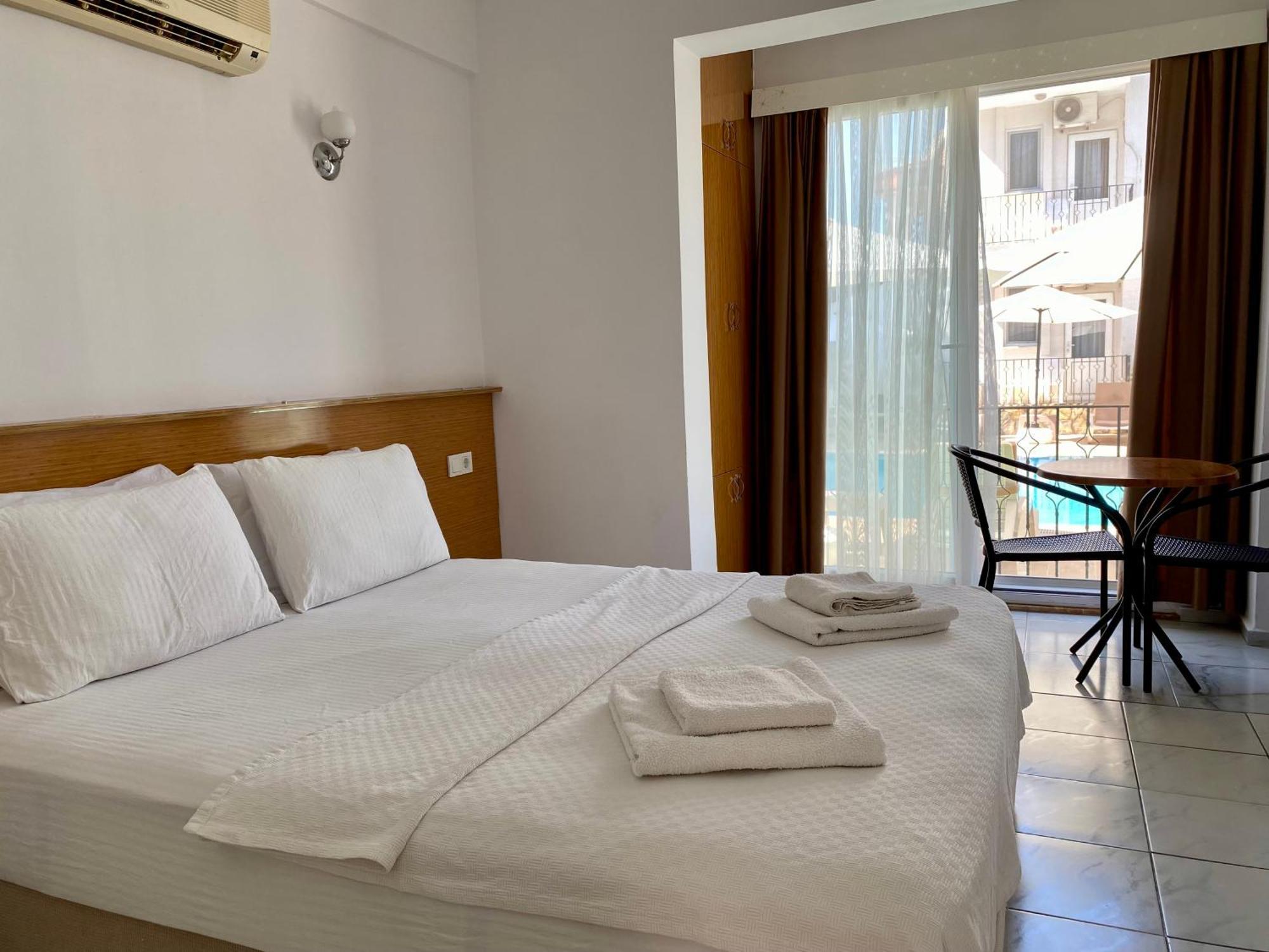 Cam Hotel Фетхие Экстерьер фото